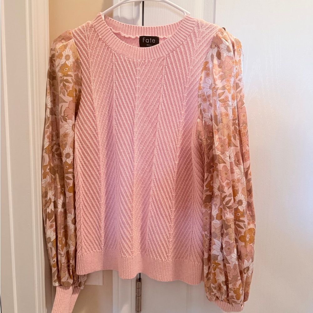 Fate Light Pink Cotton Spring Sweater with Floral Patterned Sleeves Size S